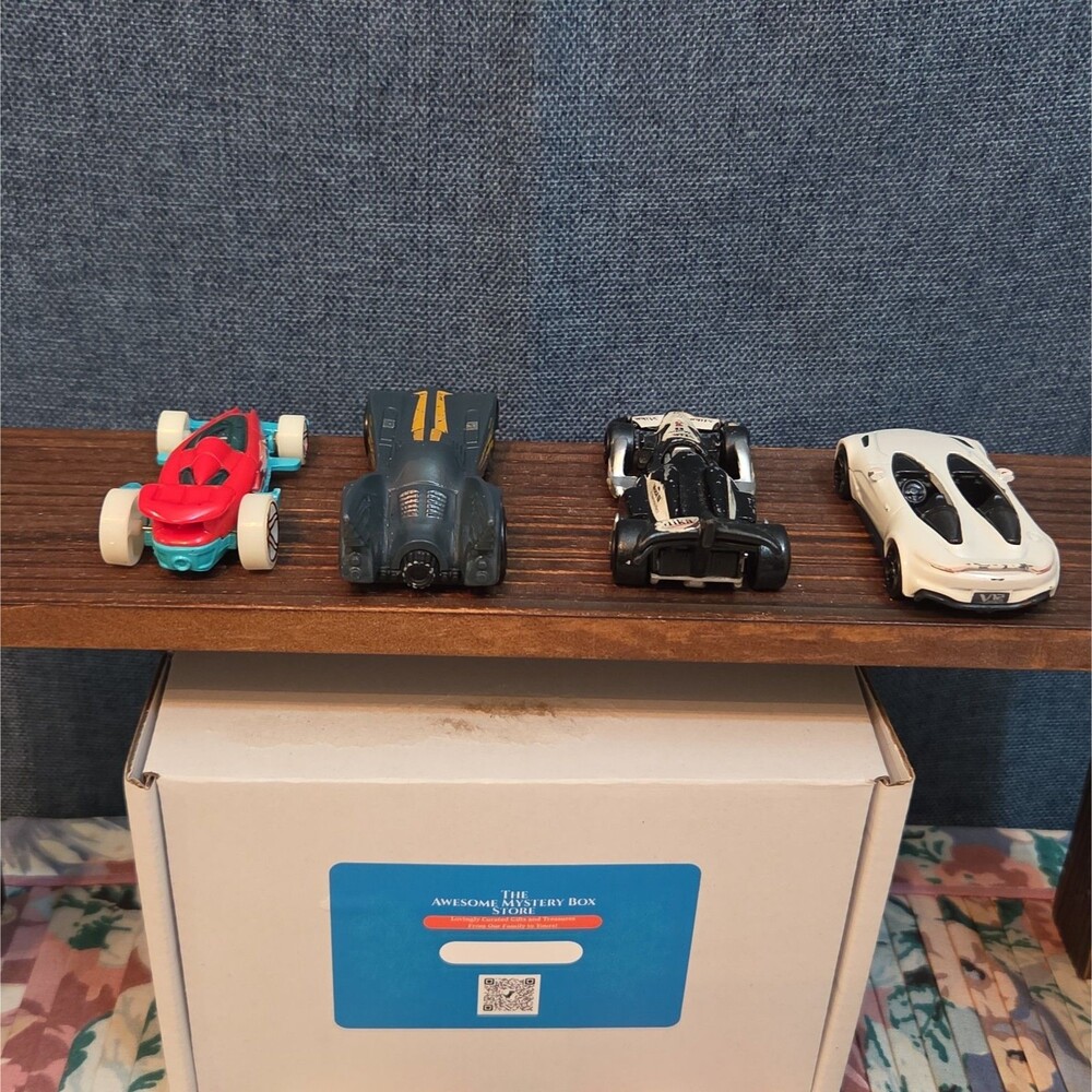 Hot Wheels Mixed Race Car Lot 4 Diecast - Picture 4 of 16